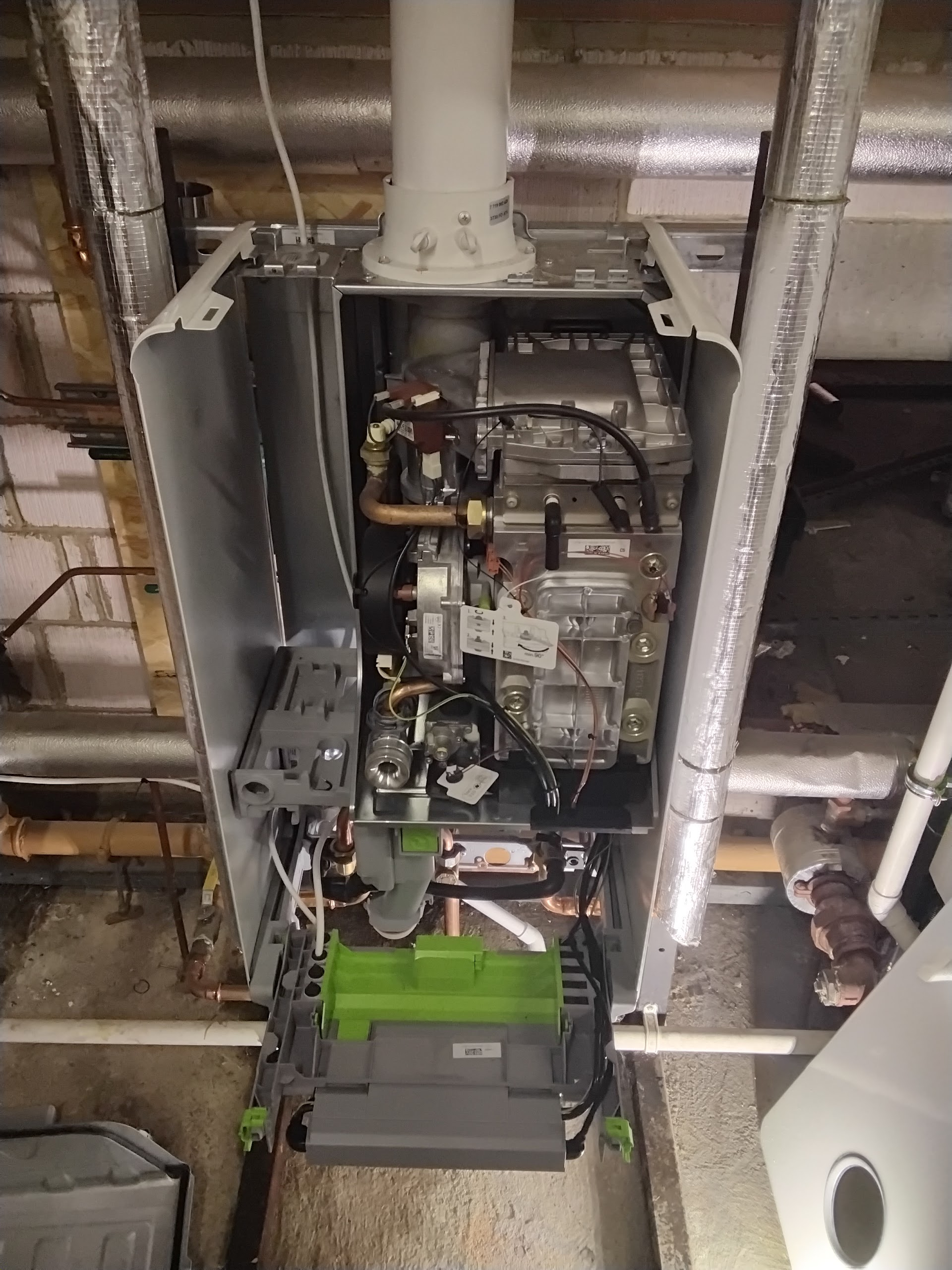 Gas safety inspection during a boiler service